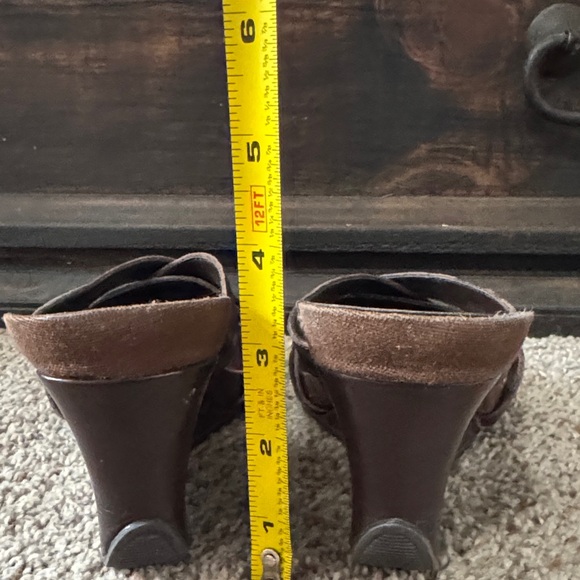 Kenneth Cole Reaction Dark Brown Leather Mules - Picture 4 of 8